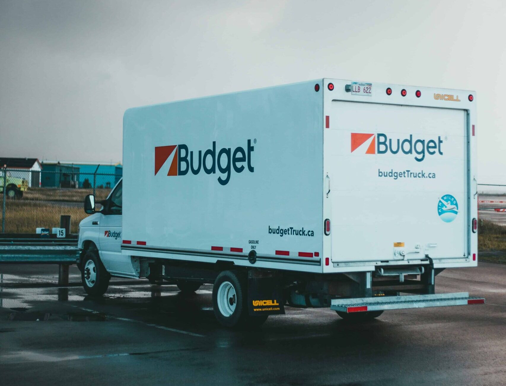 budget truck for financial independence